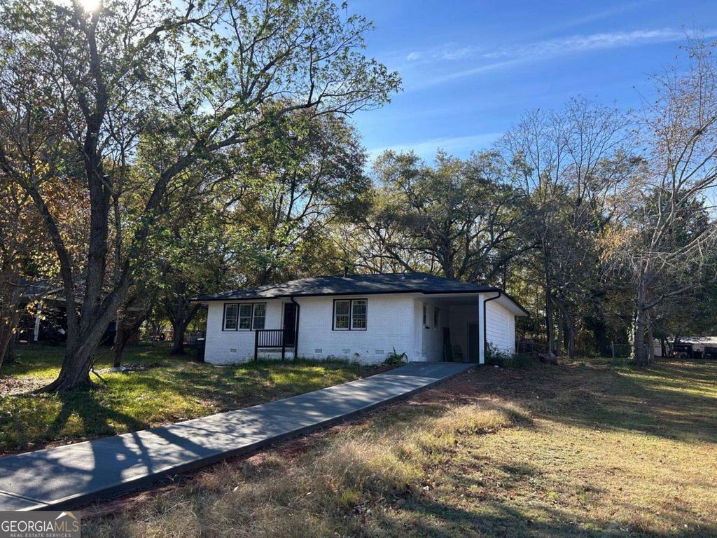 8184 Laurel Drive SW, Covington, GA 30014