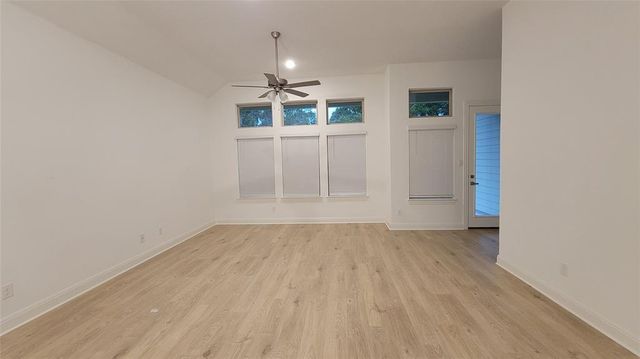 1720 Scenic Heights LN, Georgetown, TX 78628