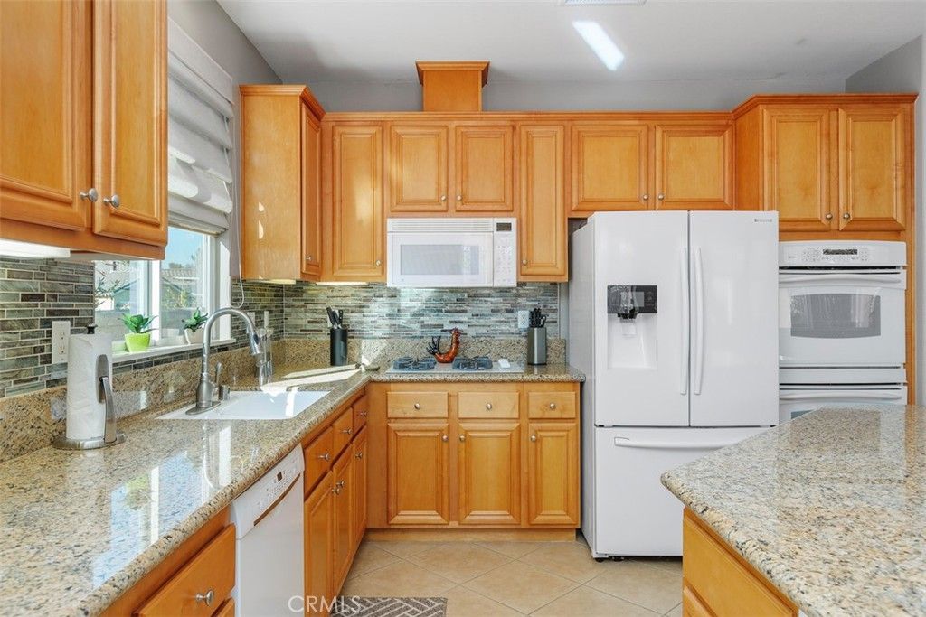 Image 8 of property listing at 29142 White Canyon Drive, Menifee, CA 92584