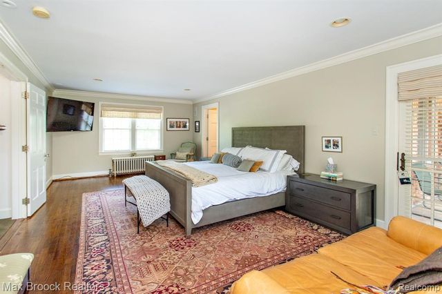 26255 Pembroke Road, Huntington Woods, MI 48070