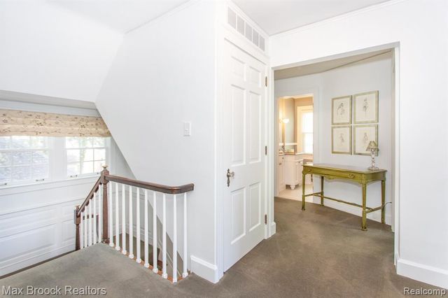 26255 Pembroke Road, Huntington Woods, MI 48070