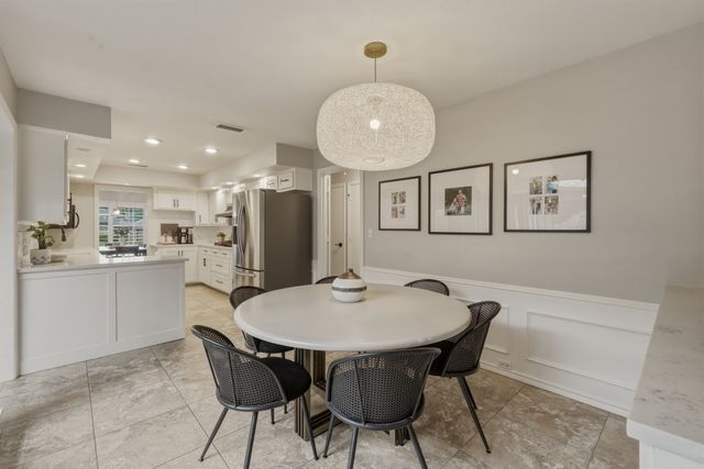 9510 Hill View Drive, Dallas, TX 75231