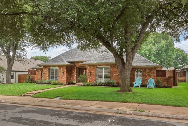 9510 Hill View Drive, Dallas, TX 75231