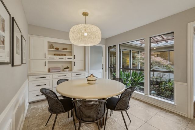 9510 Hill View Drive, Dallas, TX 75231