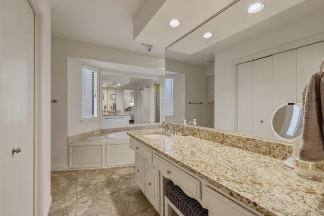 9510 Hill View Drive, Dallas, TX 75231