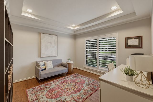 9510 Hill View Drive, Dallas, TX 75231