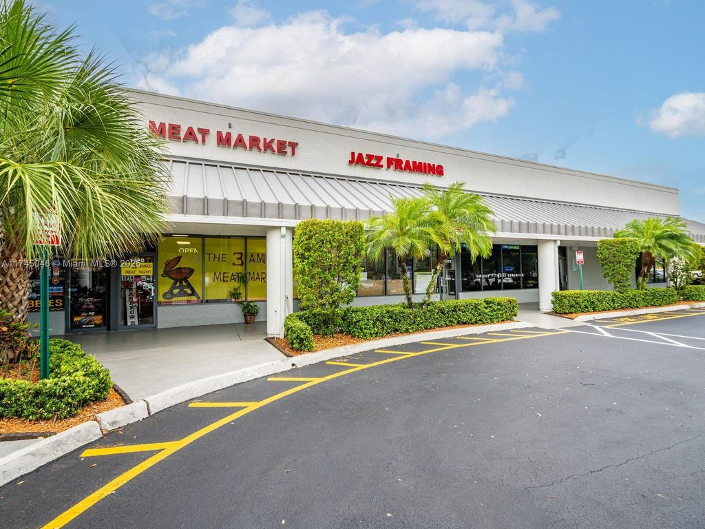 1320 SW 160th Ave, Weston, FL 33326