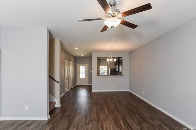 7811 Oxbow Way, San Antonio, TX 78254