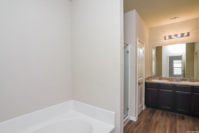 7811 Oxbow Way, San Antonio, TX 78254