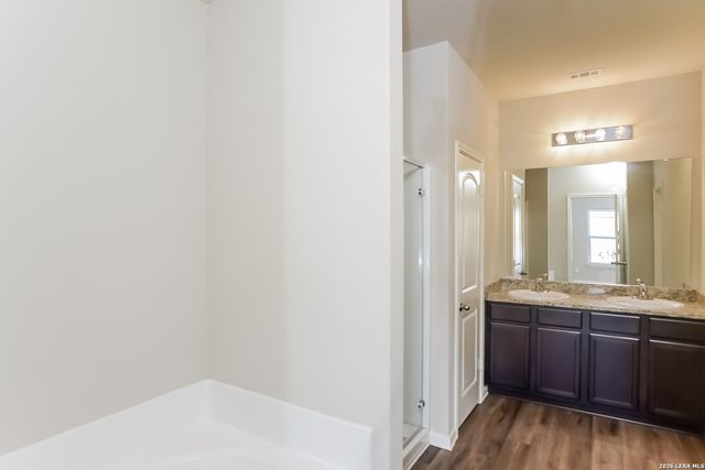 7811 Oxbow Way, San Antonio, TX 78254