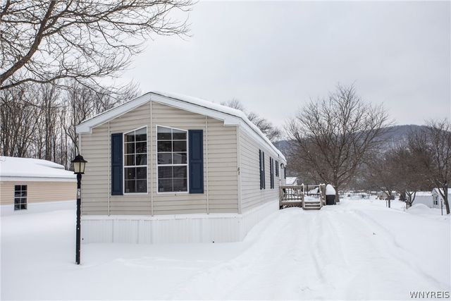 61 Green Valley Estates, Great Valley, NY 14741