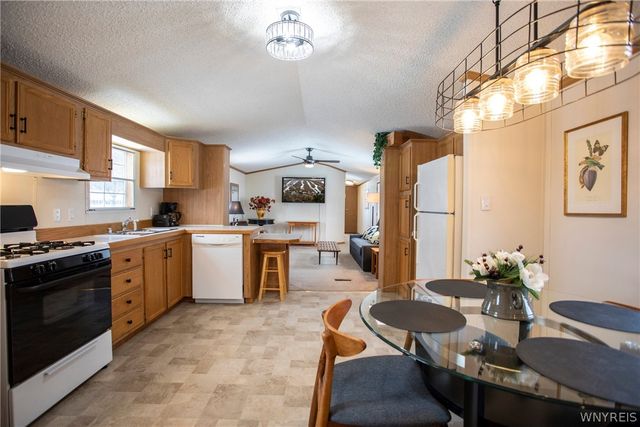 61 Green Valley Estates, Great Valley, NY 14741