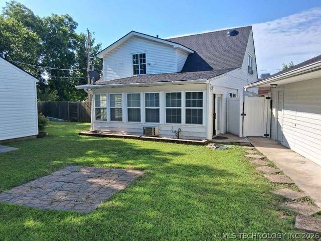 903 15th NW, Ardmore, OK 73401