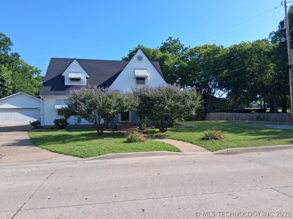 903 15th NW, Ardmore, OK 73401