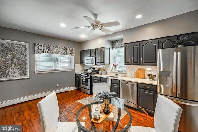 118 PRINCETON RD, Havertown, PA 19083