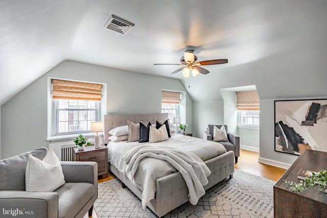 118 PRINCETON RD, Havertown, PA 19083