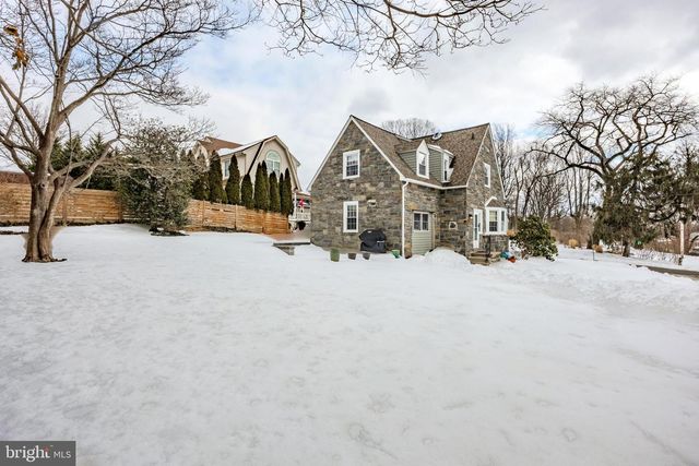 118 PRINCETON RD, Havertown, PA 19083