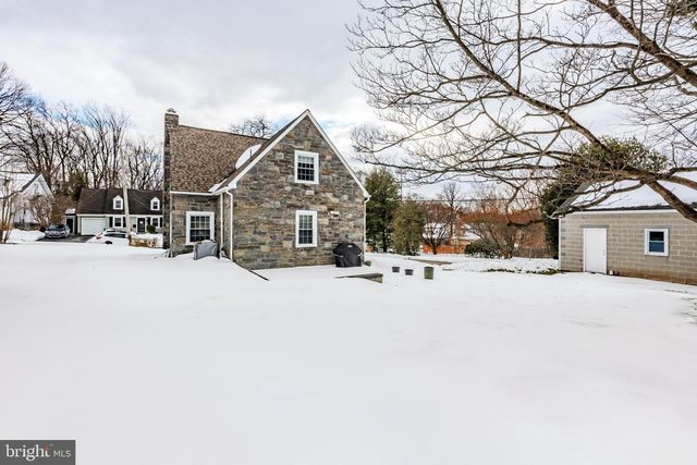 118 PRINCETON RD, Havertown, PA 19083