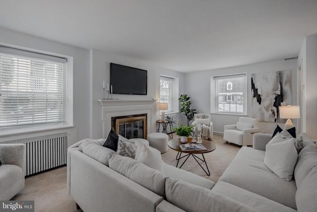 118 PRINCETON RD, Havertown, PA 19083