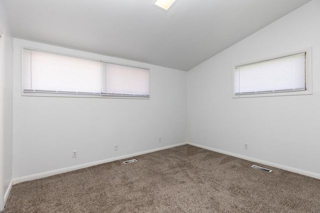 3007 Castle Ct, Salina, KS 67401