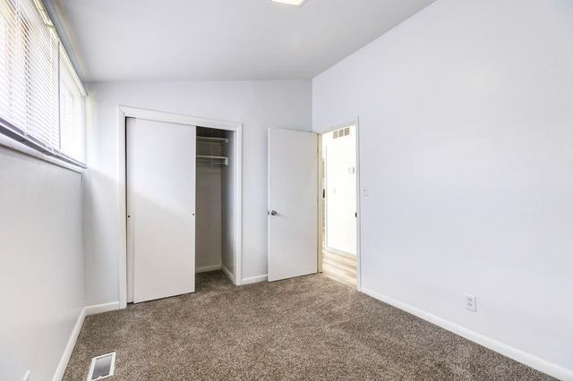 3007 Castle Ct, Salina, KS 67401