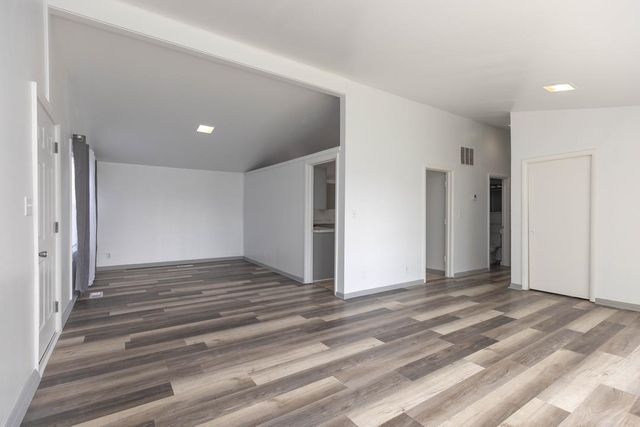 3007 Castle Ct, Salina, KS 67401