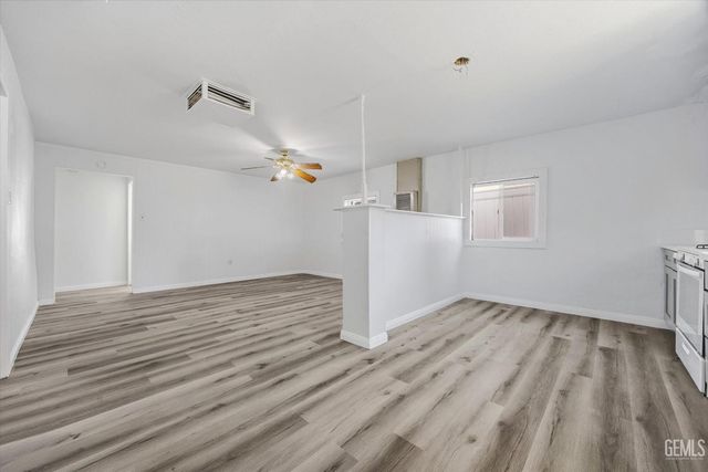 718 Lincoln Avenue, Bakersfield, CA 93308