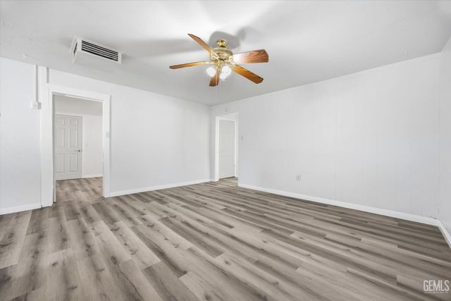 718 Lincoln Avenue, Bakersfield, CA 93308