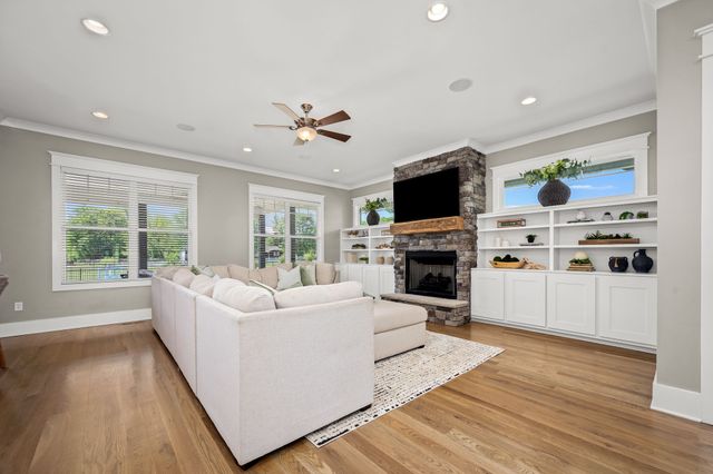 12365 Hogwood Rd, Milton, TN 37118