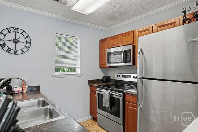111 Crossover Lane, Savannah, GA 31410