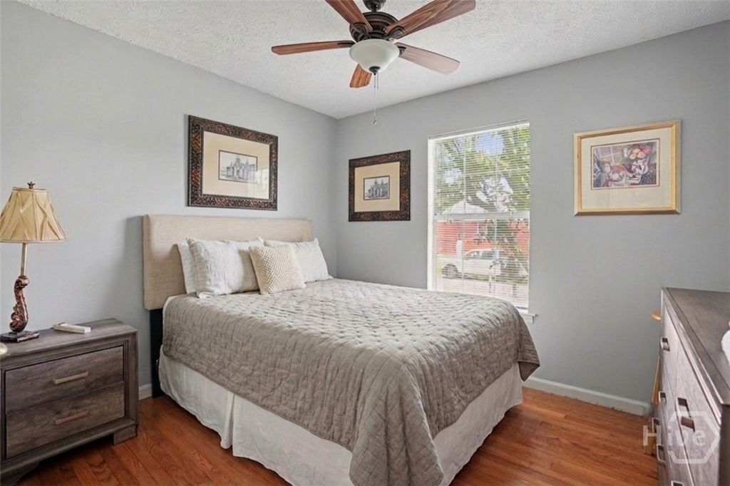 Image 19 of property listing at 111 Crossover Lane, Savannah, GA 31410