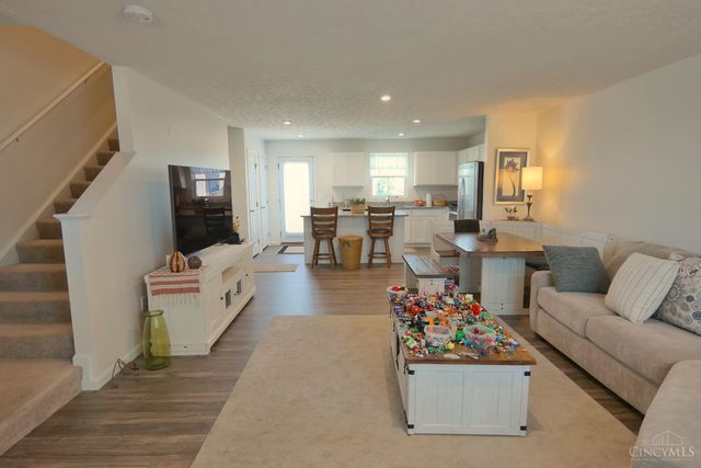 8889 Williamson Circle, Harrison, OH 45030