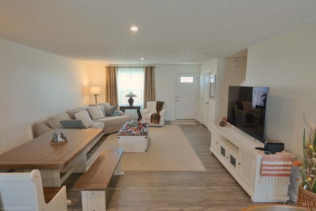 8889 Williamson Circle, Harrison, OH 45030