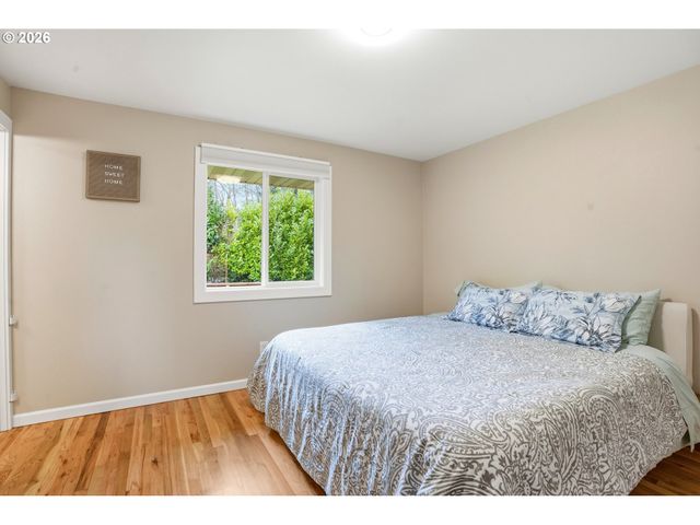 735 Sw 136TH Ave, Beaverton, OR 97005