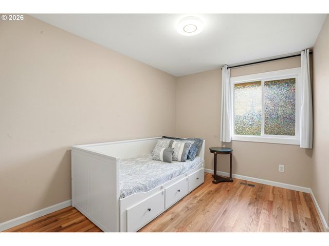 735 Sw 136TH Ave, Beaverton, OR 97005