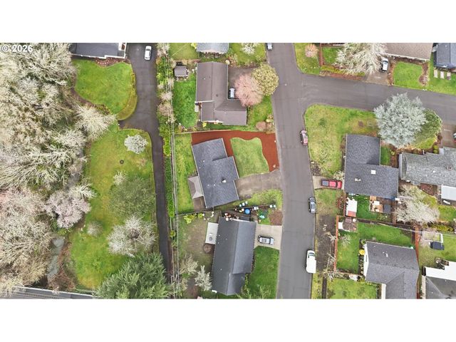 735 Sw 136TH Ave, Beaverton, OR 97005