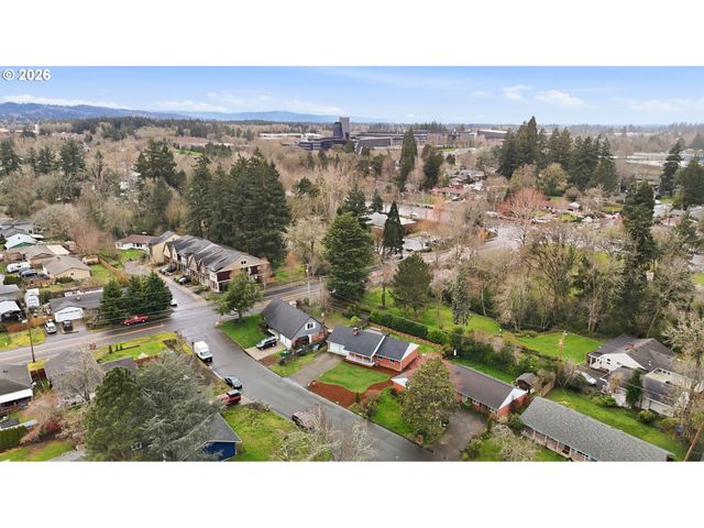 735 Sw 136TH Ave, Beaverton, OR 97005