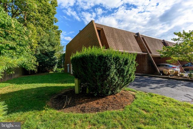 706 CEDAR RIDGE LN, Mechanicsburg, PA 17055