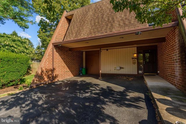 706 CEDAR RIDGE LN, Mechanicsburg, PA 17055