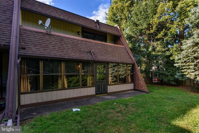 706 CEDAR RIDGE LN, Mechanicsburg, PA 17055