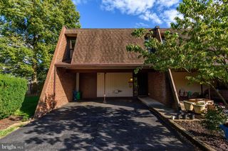 706 CEDAR RIDGE LN, Mechanicsburg, PA 17055