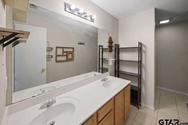 10838 Nashville Dr, Flint, TX 75762