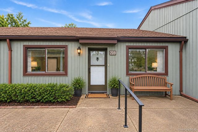 209 Strathmore Gate Drive, Stony Brook, NY 11790