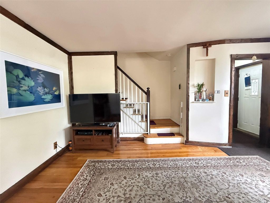 21516 46th Avenue, Bayside, NY 11361 — photo 3