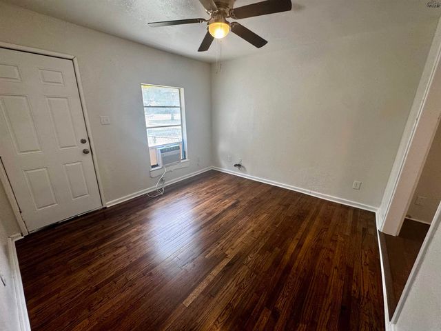 1814 PEARL AVENUE, Wichita Falls, TX 76301