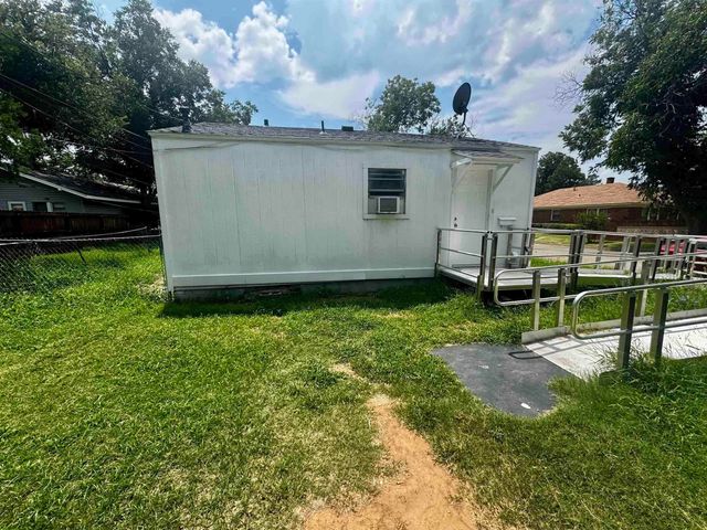 1814 PEARL AVENUE, Wichita Falls, TX 76301