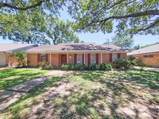 5735 Cheena Drive, Houston, TX 77096