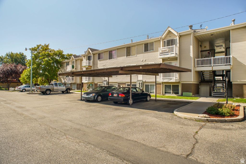 2632 W 5625 S, Roy, UT 84067