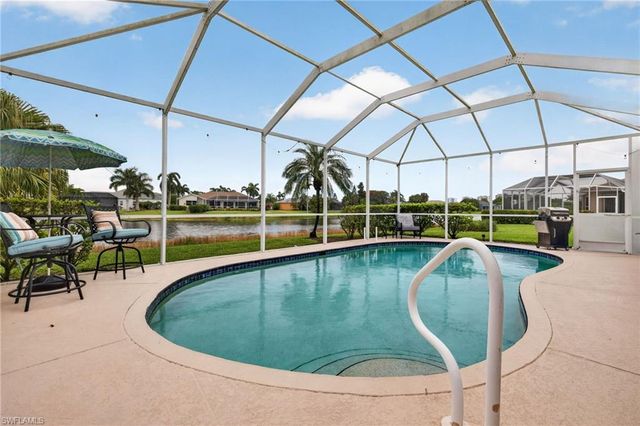 23410 Olde Meadowbrook CIR, Estero, FL 34134