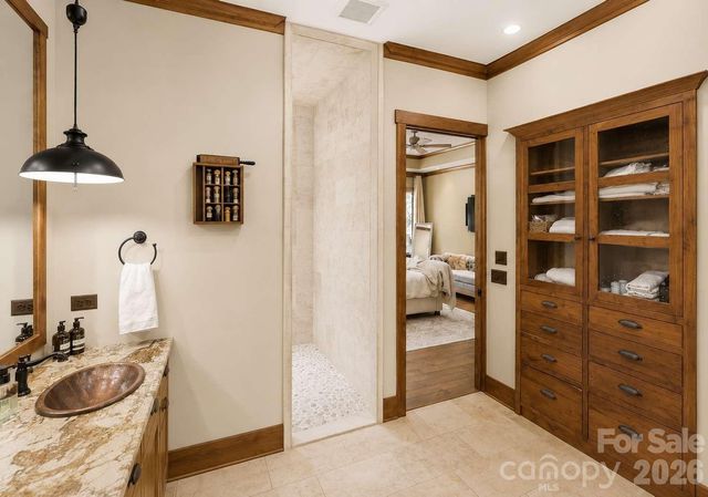 9208 Flying Eagle Lane, Charlotte, NC 28278